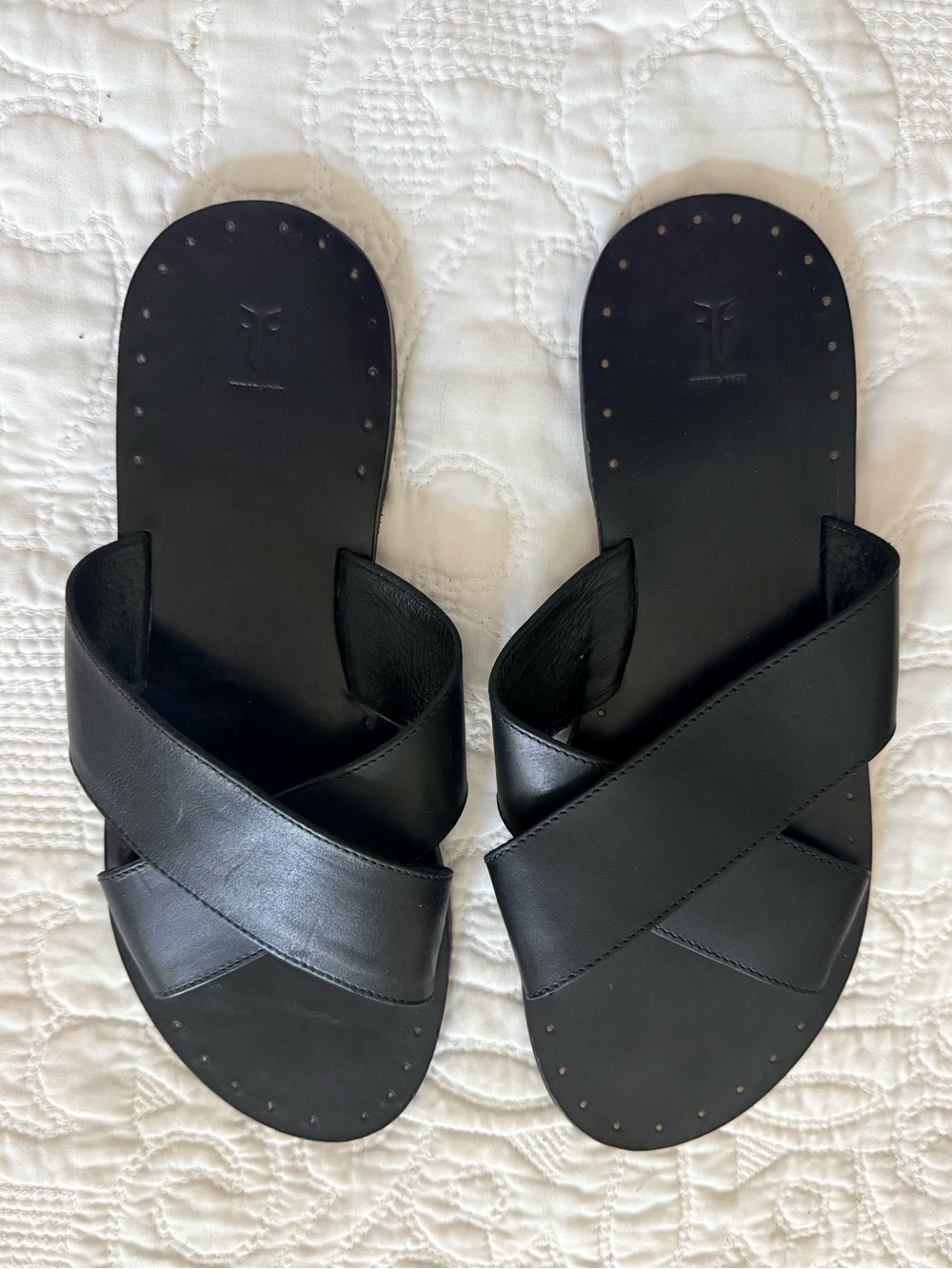 Frye Blair Black Leather Criss Cross Slide Sandals Women’s Size 9.5M